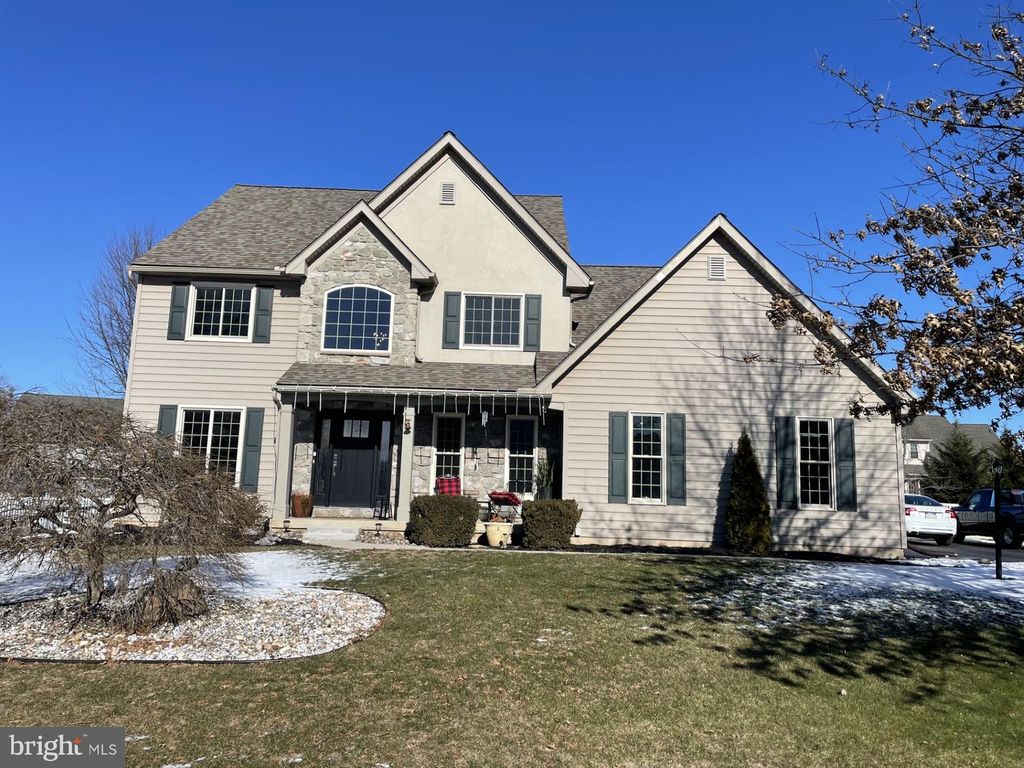 1147 CASPIAN DR, York, PA 17404