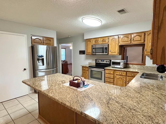 3610 Oak Vista Drive, Jonesboro, AR 72405