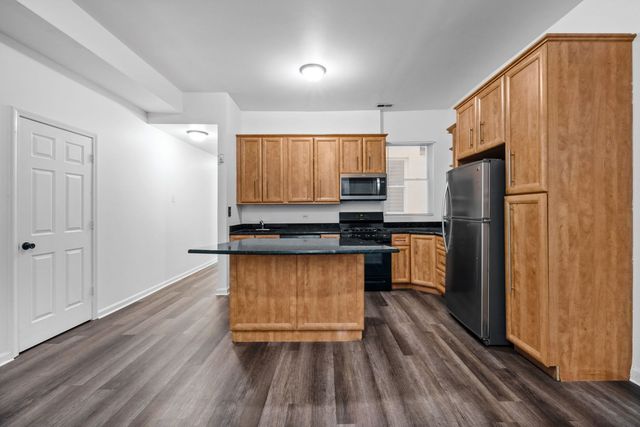 4254 S Cottage Grove Avenue 2S, Chicago, IL 60637