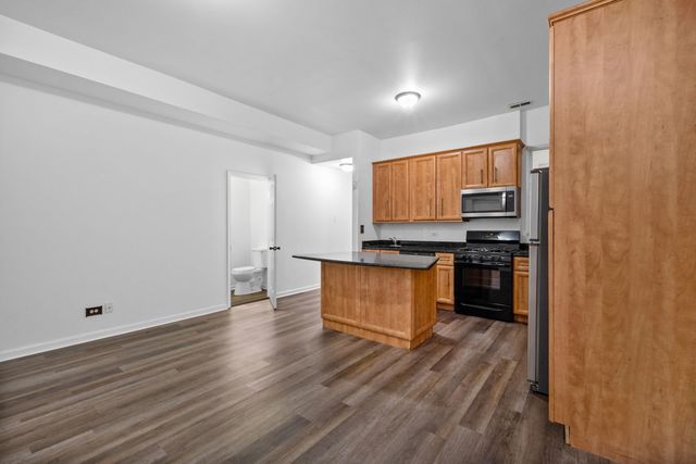4254 S Cottage Grove Avenue 2S, Chicago, IL 60637