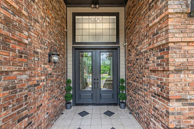 2405 Castle Rock Road, Arlington, TX 76006