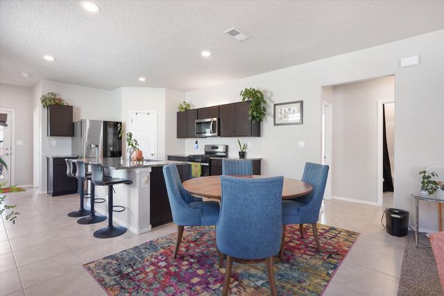 10708 Sabino Loop SW, Albuquerque, NM 87121