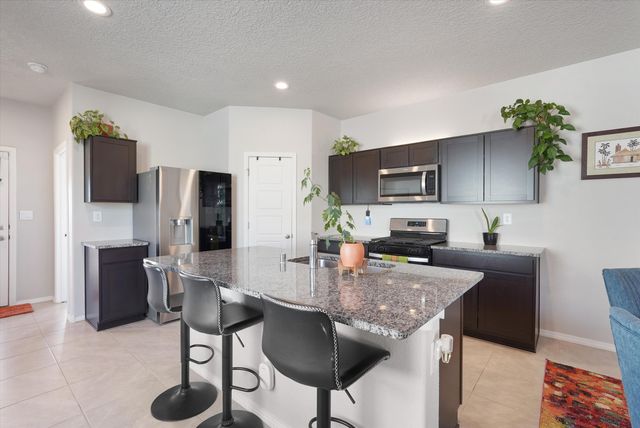 10708 Sabino Loop SW, Albuquerque, NM 87121