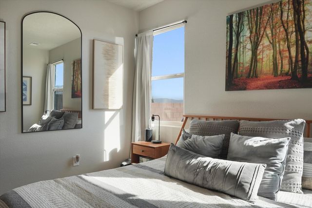 10708 Sabino Loop SW, Albuquerque, NM 87121