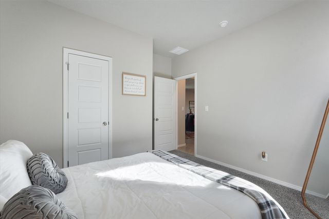 10708 Sabino Loop SW, Albuquerque, NM 87121