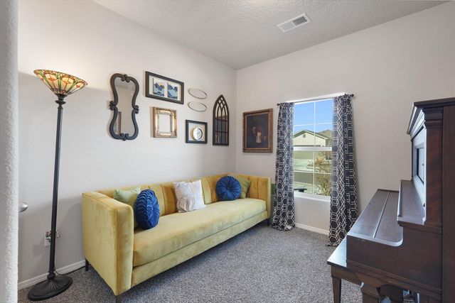 10708 Sabino Loop SW, Albuquerque, NM 87121