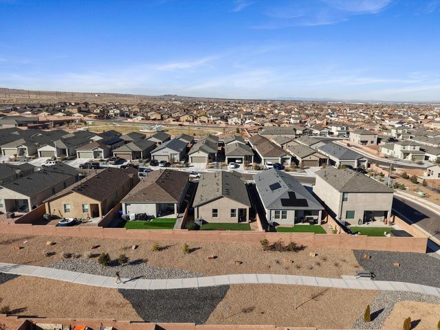 10708 Sabino Loop SW, Albuquerque, NM 87121