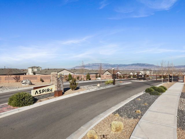 10708 Sabino Loop SW, Albuquerque, NM 87121