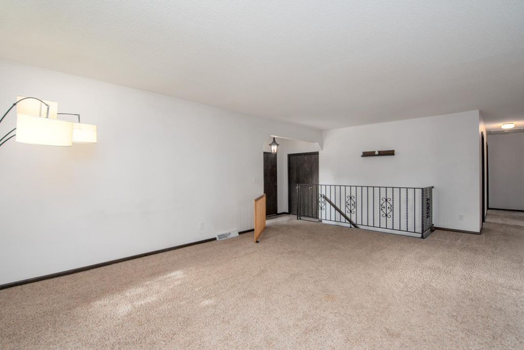 2208 Marwood Drive, Mankato, MN 56001 — photo 4