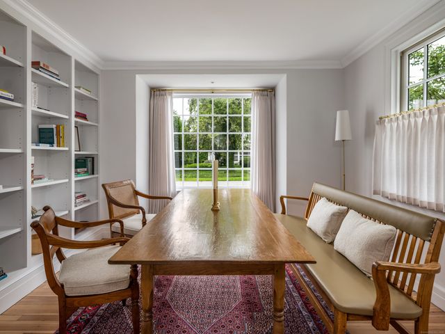 8 Lieutenant River Lane, Old Lyme, CT 06371