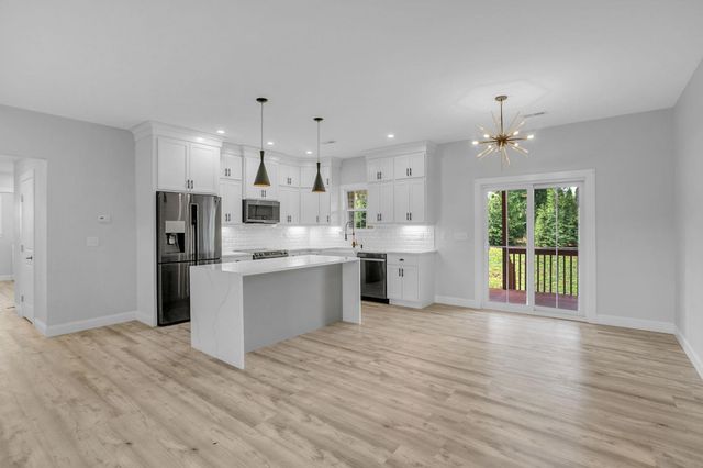 27 Carriage Drive, Greer, SC 29651