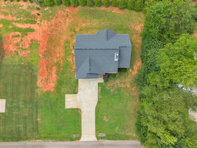 27 Carriage Drive, Greer, SC 29651