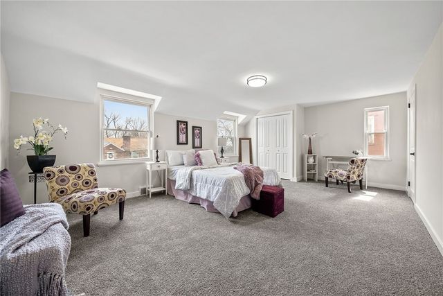 419 Macarthur St, Stowe Twp, PA 15136