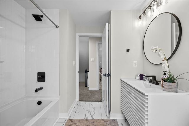 419 Macarthur St, Stowe Twp, PA 15136