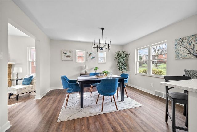 419 Macarthur St, Stowe Twp, PA 15136