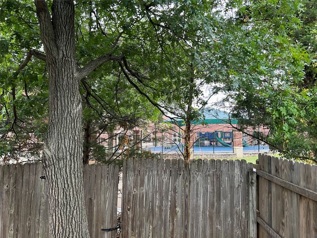 219 Mccarley Place, Mckinney, TX 75071