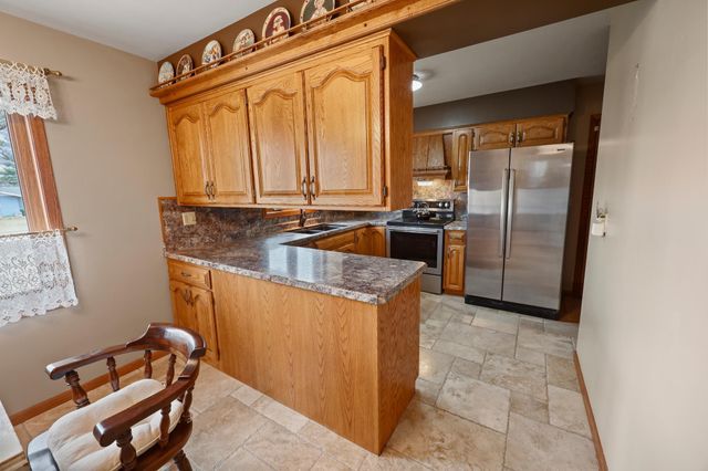 635 Edgemont Drive NE, Saint Cloud, MN 56304
