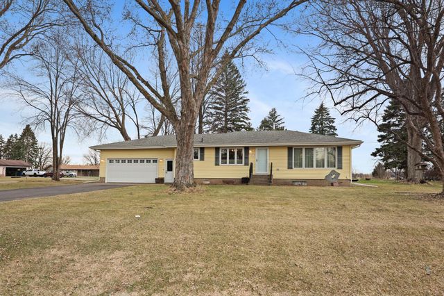 635 Edgemont Drive NE, Saint Cloud, MN 56304