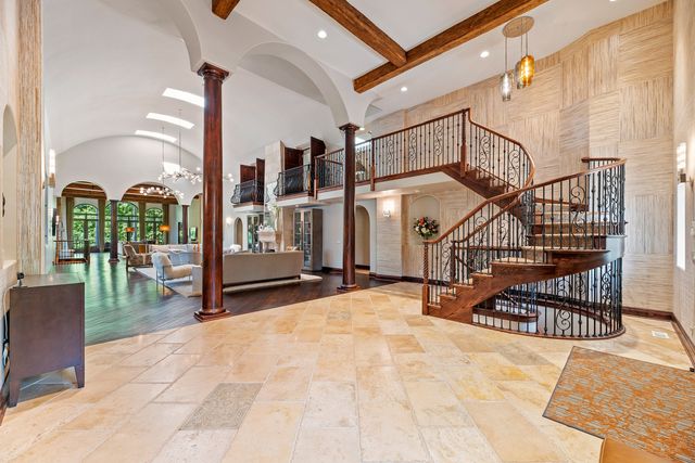 493 Hazel Avenue, Highland Park, IL 60035