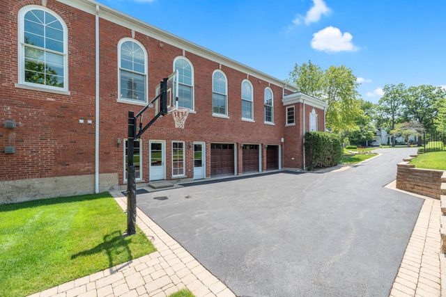 493 Hazel Avenue, Highland Park, IL 60035