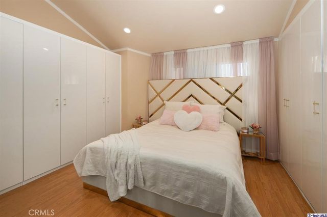 1247 E Wilson Avenue E 9, Glendale, CA 91206