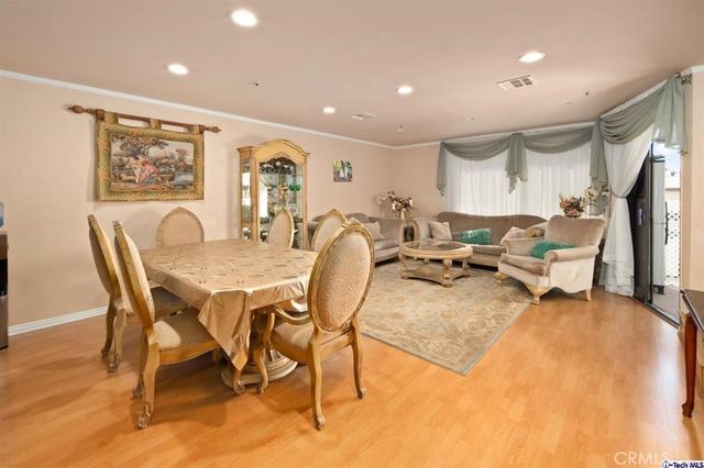 1247 E Wilson Avenue E 9, Glendale, CA 91206