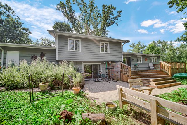 34 Londonderry Lane, Lincolnshire, IL 60069