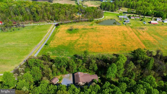 175 ROONEY RD, Hedgesville, WV 25427