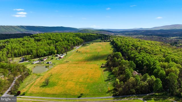 175 ROONEY RD, Hedgesville, WV 25427