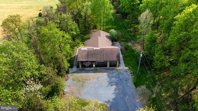 175 ROONEY RD, Hedgesville, WV 25427