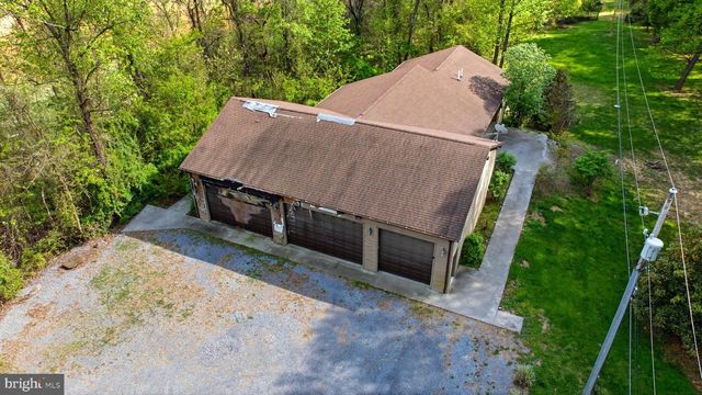 175 ROONEY RD, Hedgesville, WV 25427