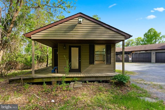 175 ROONEY RD, Hedgesville, WV 25427