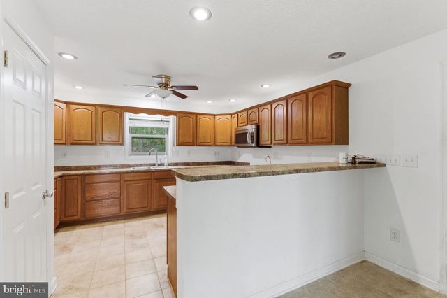175 ROONEY RD, Hedgesville, WV 25427