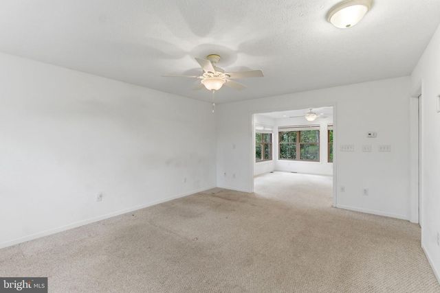 175 ROONEY RD, Hedgesville, WV 25427