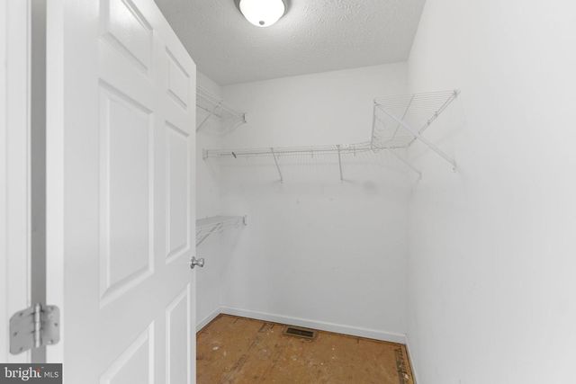 175 ROONEY RD, Hedgesville, WV 25427