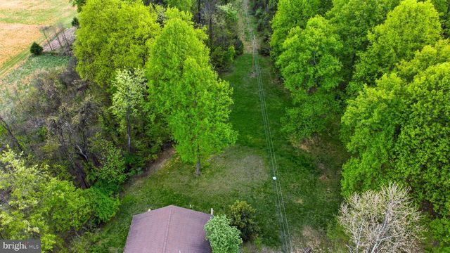 175 ROONEY RD, Hedgesville, WV 25427