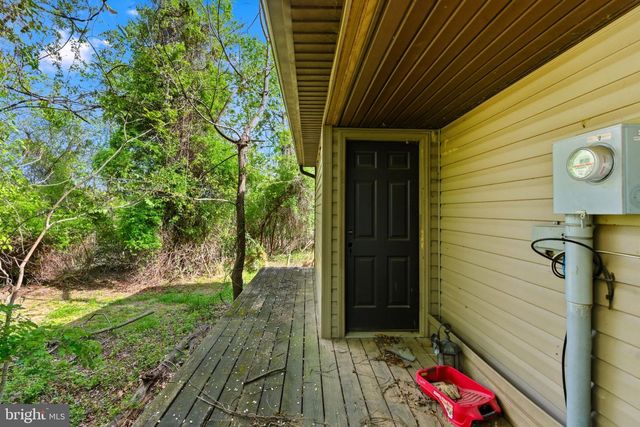 175 ROONEY RD, Hedgesville, WV 25427