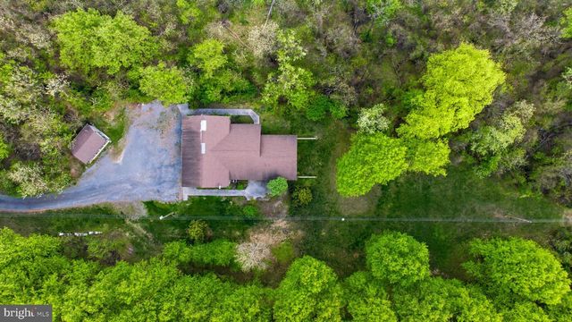 175 ROONEY RD, Hedgesville, WV 25427