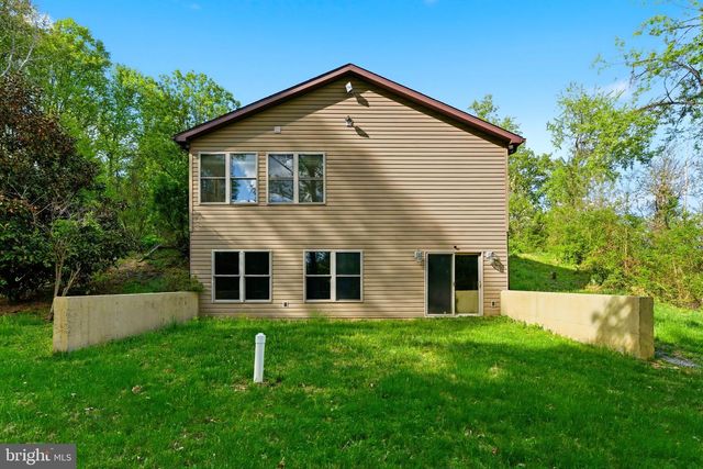 175 ROONEY RD, Hedgesville, WV 25427