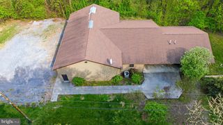 175 ROONEY RD, Hedgesville, WV 25427