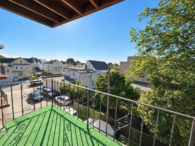 350 Highland Ave 35, Malden, MA 02148