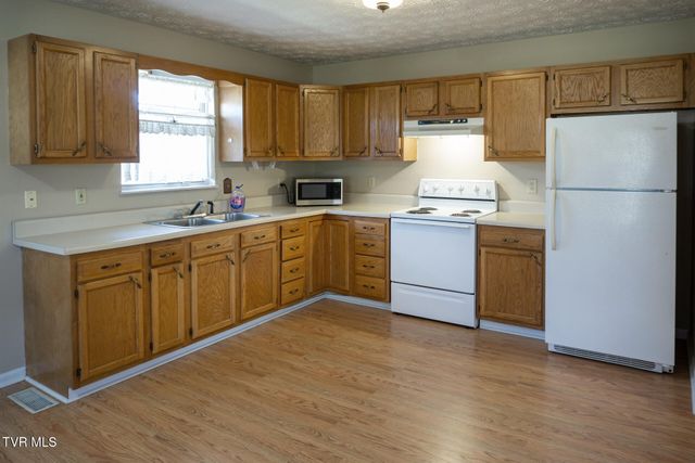 185 Davy Crockett Drive, Greeneville, TN 37743