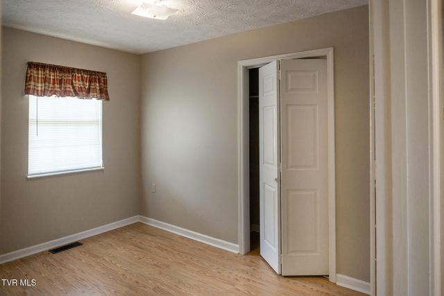 185 Davy Crockett Drive, Greeneville, TN 37743