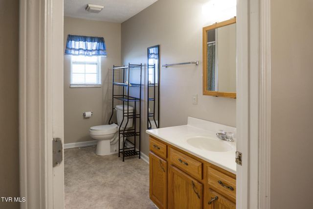 185 Davy Crockett Drive, Greeneville, TN 37743