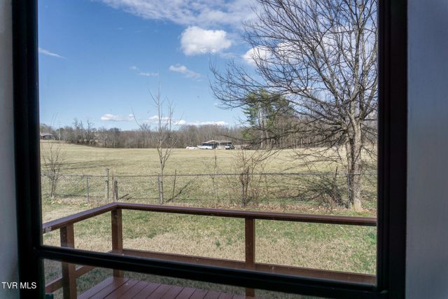 185 Davy Crockett Drive, Greeneville, TN 37743