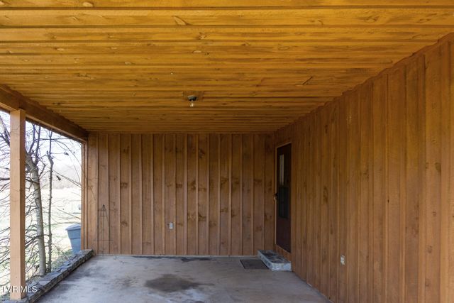 185 Davy Crockett Drive, Greeneville, TN 37743