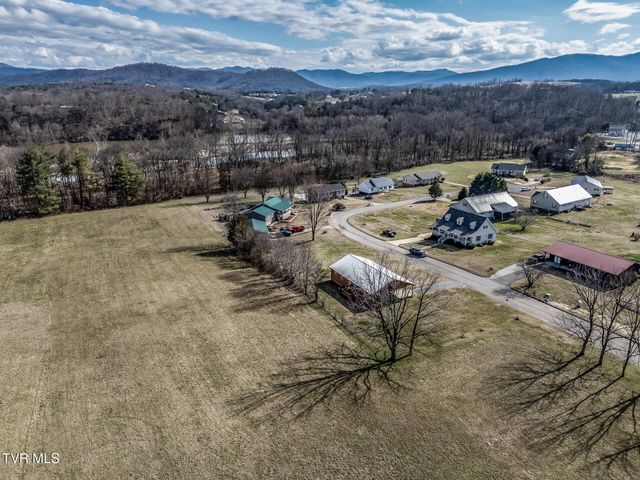 185 Davy Crockett Drive, Greeneville, TN 37743