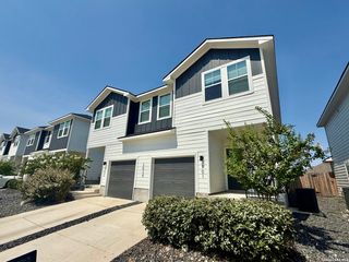 3838 Abbott Pass Unit 101, St Hedwig, TX 78152
