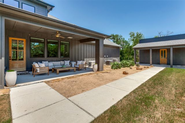 6401 Lyons Road, Garland, TX 75043