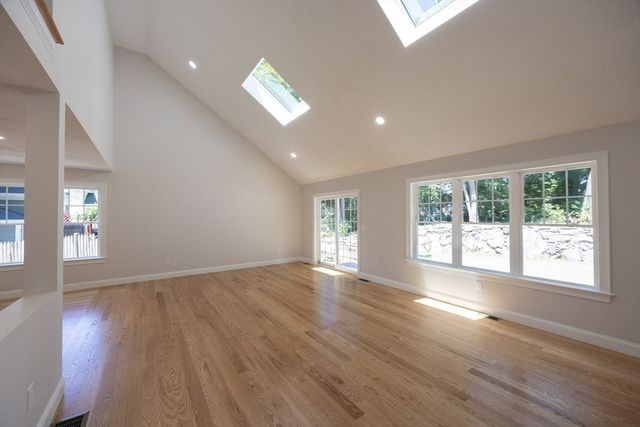72 Court Street A, Mansfield, MA 02048